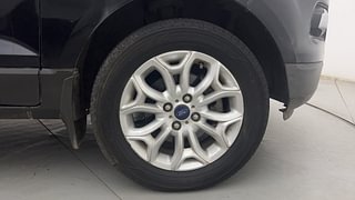 Used 2017 Ford EcoSport [2015-2017] Titanium 1.5L TDCi Diesel Manual tyres RIGHT FRONT TYRE RIM VIEW