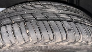Used 2019 Renault Kwid [2015-2019] RXL Petrol Manual tyres RIGHT REAR TYRE TREAD VIEW
