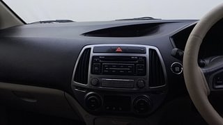 Used 2013 Hyundai i20 [2012-2014] Asta 1.2 Petrol Manual top_features Integrated (in-dash) music system