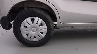 Used 2022 Maruti Suzuki Alto 800 LXi (O) Petrol Manual tyres RIGHT REAR TYRE RIM VIEW