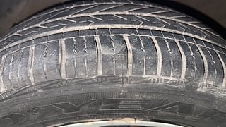 Used 2019 Hyundai Grand i10 [2017-2020] Sportz AT 1.2 Kappa VTVT Petrol Automatic tyres LEFT FRONT TYRE TREAD VIEW