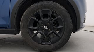 Used 2018 Maruti Suzuki Ignis [2017-2020] Zeta AMT Petrol Petrol Automatic tyres RIGHT FRONT TYRE RIM VIEW