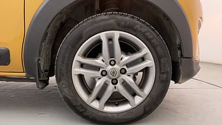 Used 2020 Renault Triber RXZ AMT Petrol Automatic tyres RIGHT FRONT TYRE RIM VIEW