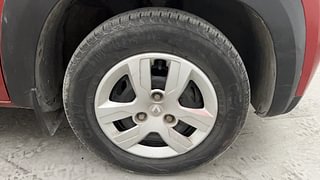 Used 2019 Renault Kwid [2017-2019] RXT 1.0 SCE Special (O) Petrol Manual tyres RIGHT FRONT TYRE RIM VIEW