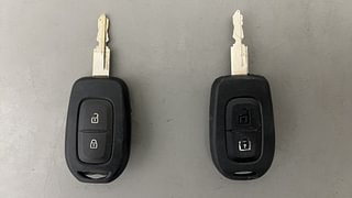 Used 2019 Renault Kwid [2017-2019] RXT 1.0 SCE Special (O) Petrol Manual extra CAR KEY VIEW