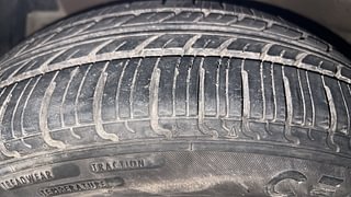 Used 2016 Maruti Suzuki Ciaz [2014-2017] ZXi Petrol Manual tyres LEFT FRONT TYRE TREAD VIEW