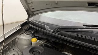 Used 2012 Toyota Etios [2010-2017] GD Diesel Manual engine ENGINE RIGHT SIDE HINGE & APRON VIEW