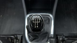 Used 2022 Renault Triber RXT Petrol Manual interior GEAR  KNOB VIEW