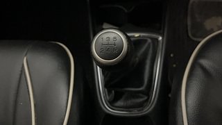 Used 2022 Honda Amaze 1.2 VX i-VTEC Petrol Manual interior GEAR  KNOB VIEW