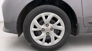 Used 2019 Hyundai Grand i10 [2017-2020] Sportz 1.2 Kappa VTVT Petrol Manual tyres LEFT FRONT TYRE RIM VIEW