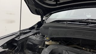 Used 2021 Kia Seltos HTX G Petrol Manual engine ENGINE RIGHT SIDE HINGE & APRON VIEW
