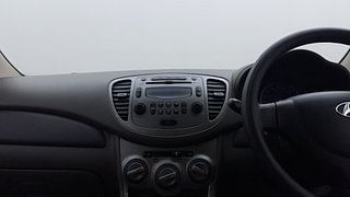 Used 2011 Hyundai i10 Sportz 1.2 Kappa2 Petrol Manual interior MUSIC SYSTEM & AC CONTROL VIEW