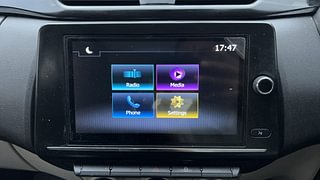 Used 2022 Renault Triber RXT Petrol Manual top_features Integrated (in-dash) music system