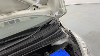 Used 2011 Hyundai i10 [2010-2016] Magna 1.2 Petrol Petrol Manual engine ENGINE LEFT SIDE HINGE & APRON VIEW