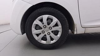 Used 2014 Hyundai Eon [2011-2018] Magna + Petrol Manual tyres LEFT FRONT TYRE RIM VIEW