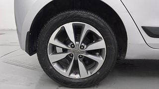 Used 2015 Hyundai Elite i20 [2014-2018] Asta 1.2 (O) Petrol Manual tyres RIGHT REAR TYRE RIM VIEW
