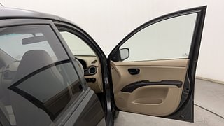 Used 2010 Hyundai i10 Magna 1.2 Petrol Manual interior RIGHT FRONT DOOR OPEN VIEW