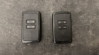 Used 2022 Renault Kiger RXT MT Petrol Manual extra CAR KEY VIEW