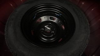 Used 2019 Renault Kwid [2017-2019] RXT 1.0 SCE Special (O) Petrol Manual tyres SPARE TYRE VIEW