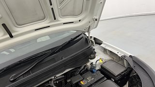 Used 2023 Hyundai Venue SX 1.2 Petrol Petrol Manual engine ENGINE LEFT SIDE HINGE & APRON VIEW