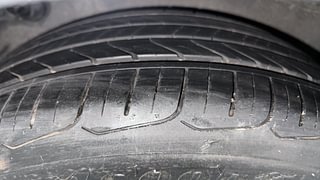Used 2012 Hyundai Verna [2011-2015] Fluidic 1.6 VTVT SX Petrol Manual tyres RIGHT REAR TYRE TREAD VIEW