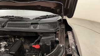 Used 2022 Renault Kiger RXT MT Petrol Manual engine ENGINE LEFT SIDE HINGE & APRON VIEW