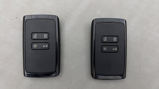 Used 2020 Renault Triber RXZ AMT Petrol Automatic extra CAR KEY VIEW