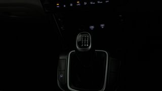 Used 2020 Kia Seltos HTX G Petrol Manual interior GEAR  KNOB VIEW