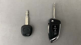 Used 2012 Toyota Etios [2010-2017] GD Diesel Manual extra CAR KEY VIEW