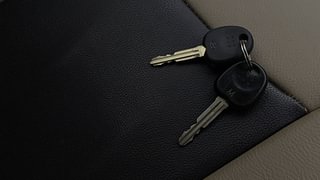 Used 2016 Hyundai Eon [2011-2018] Magna + Petrol Manual extra CAR KEY VIEW