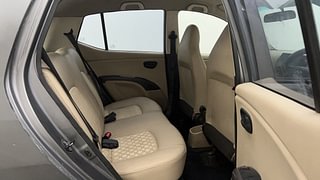 Used 2010 Hyundai i10 Magna 1.2 Petrol Manual interior RIGHT SIDE REAR DOOR CABIN VIEW