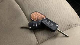 Used 2012 Hyundai Verna [2011-2015] Fluidic 1.6 VTVT SX Petrol Manual extra CAR KEY VIEW