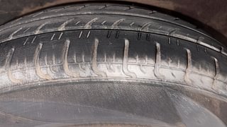 Used 2011 Hyundai i10 Sportz 1.2 Kappa2 Petrol Manual tyres RIGHT REAR TYRE TREAD VIEW