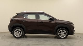 Used 2022 Renault Kiger RXT MT Petrol Manual exterior RIGHT SIDE VIEW