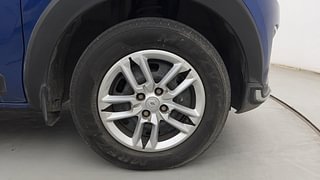 Used 2022 Renault Triber RXT Petrol Manual tyres RIGHT FRONT TYRE RIM VIEW
