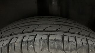 Used 2017 Volkswagen Ameo [2016-2017] Highline 1.5L AT (D) Diesel Automatic tyres LEFT REAR TYRE TREAD VIEW