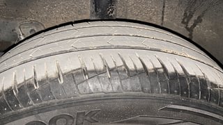 Used 2019 Hyundai Grand i10 [2017-2020] Sportz 1.2 Kappa VTVT Petrol Manual tyres RIGHT REAR TYRE TREAD VIEW