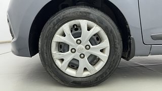 Used 2015 Hyundai Grand i10 Sportz 1.2 Kappa VTVT Petrol Manual tyres LEFT FRONT TYRE RIM VIEW