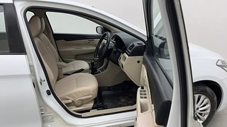Used 2016 Maruti Suzuki Ciaz [2014-2017] ZXi Petrol Manual interior RIGHT SIDE FRONT DOOR CABIN VIEW