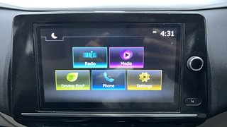 Used 2020 Renault Triber RXZ AMT Petrol Automatic top_features Touch screen infotainment system