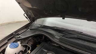 Used 2017 Volkswagen Ameo [2016-2017] Highline 1.5L AT (D) Diesel Automatic engine ENGINE RIGHT SIDE HINGE & APRON VIEW