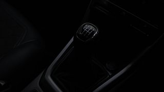 Used 2021 Skoda Kushaq Ambition 1.0L TSI MT Petrol Manual interior GEAR  KNOB VIEW
