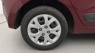 Used 2016 Hyundai Grand i10 Magna 1.2 Kappa VTVT Petrol Manual tyres RIGHT REAR TYRE RIM VIEW