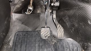Used 2020 Renault Triber RXZ AMT Petrol Automatic interior PEDALS VIEW