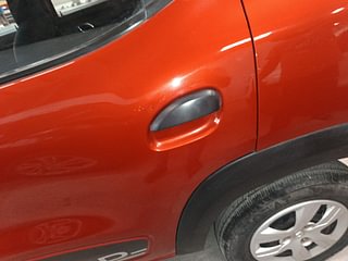 Used 2019 Renault Kwid [2017-2019] RXT 1.0 SCE Special (O) Petrol Manual dents MINOR SCRATCH