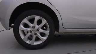 Used 2015 Nissan Micra [2013-2020] XV CVT Petrol Automatic tyres RIGHT REAR TYRE RIM VIEW