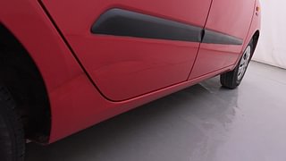 Used 2013 Hyundai i10 magna 1.1 Petrol Manual dents MINOR SCRATCH