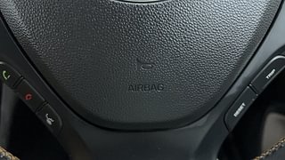 Used 2019 Hyundai Grand i10 [2017-2020] Sportz AT 1.2 Kappa VTVT Petrol Automatic top_features Airbags