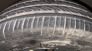 Used 2018 Hyundai Elite i20 [2018-2020] Asta 1.2 Petrol Manual tyres RIGHT FRONT TYRE TREAD VIEW