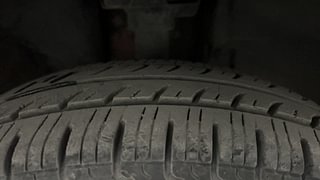Used 2019 Renault Kwid [2017-2019] RXT 1.0 SCE Special (O) Petrol Manual tyres RIGHT FRONT TYRE TREAD VIEW